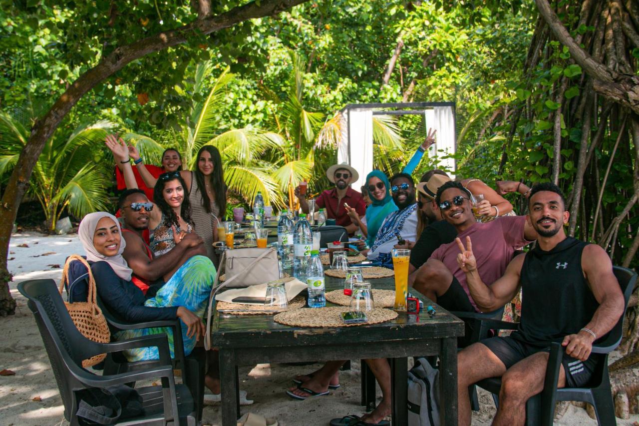 Tranquila Beach Hotel Rasdhoo Экстерьер фото