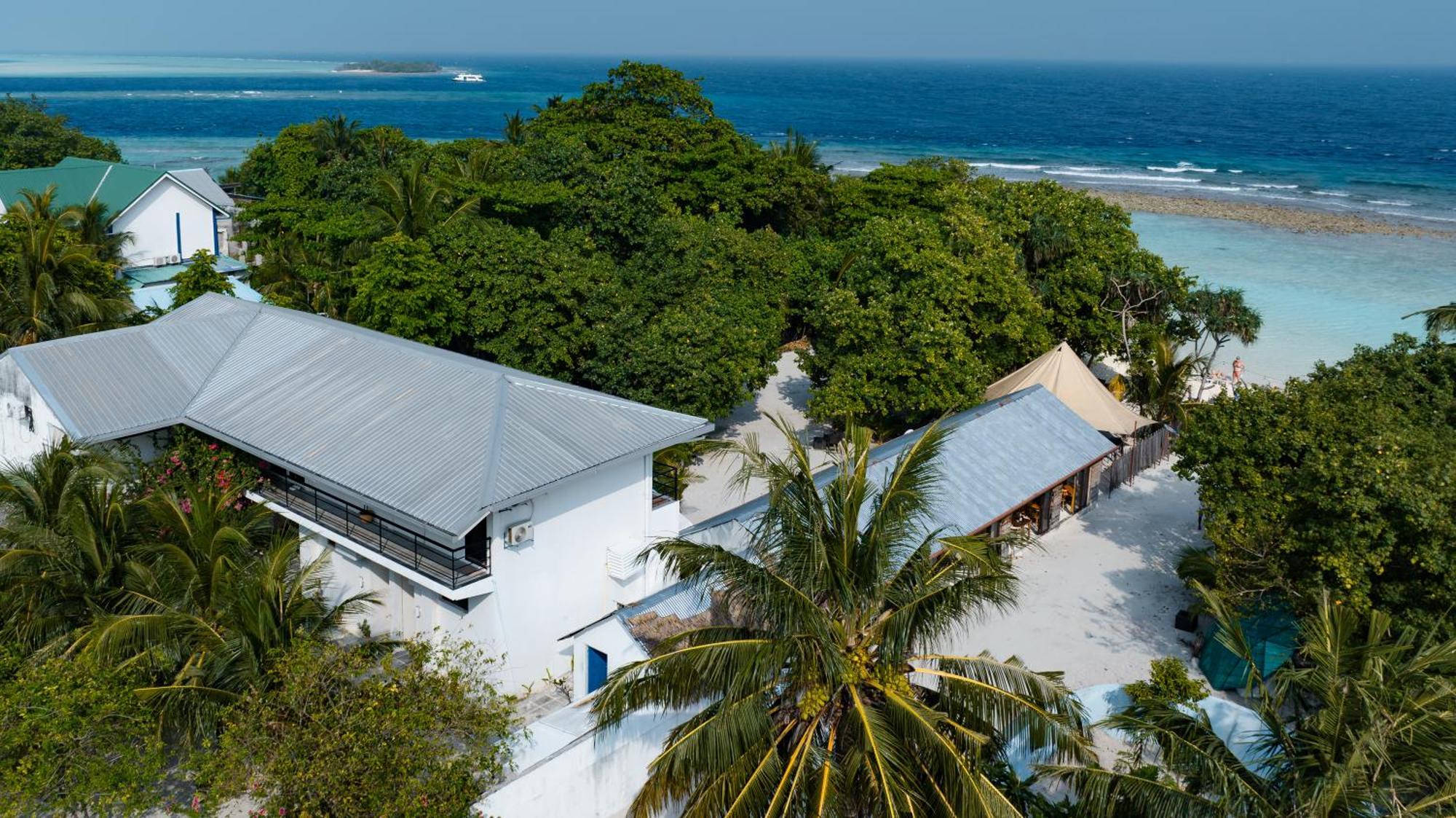 Tranquila Beach Hotel Rasdhoo Экстерьер фото