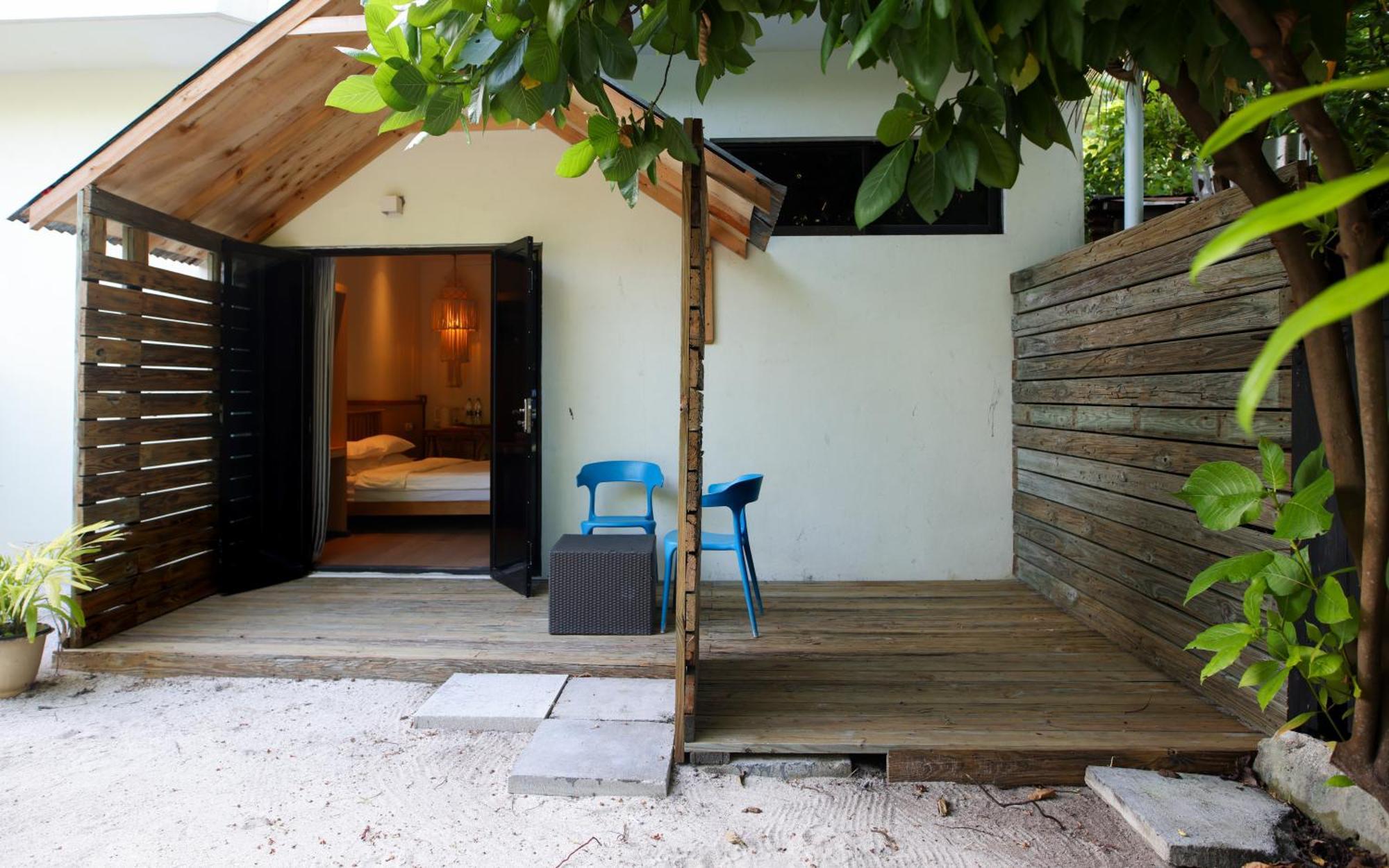 Tranquila Beach Hotel Rasdhoo Экстерьер фото